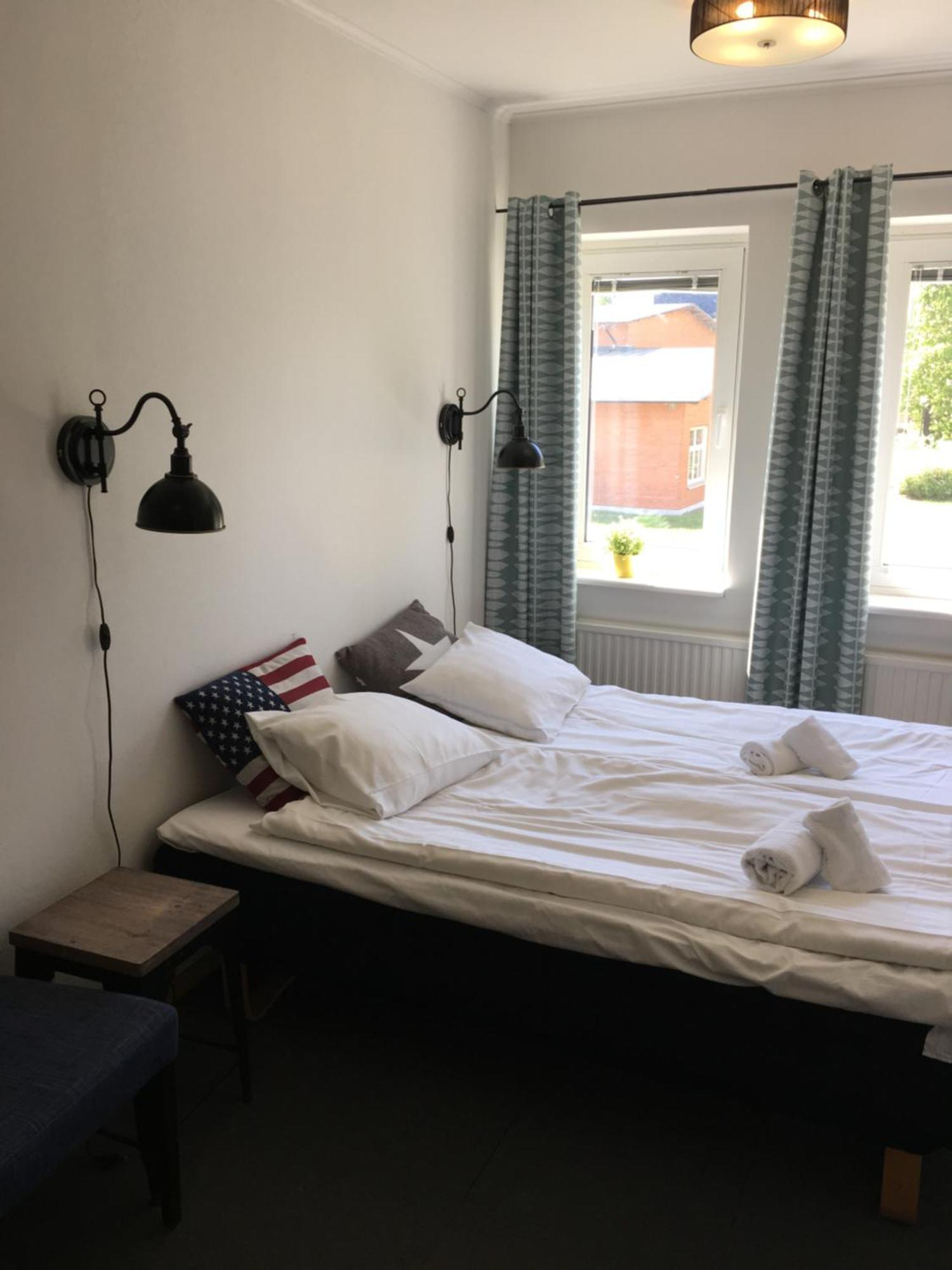 Uncle Joe'S Hostel Visby Phòng bức ảnh