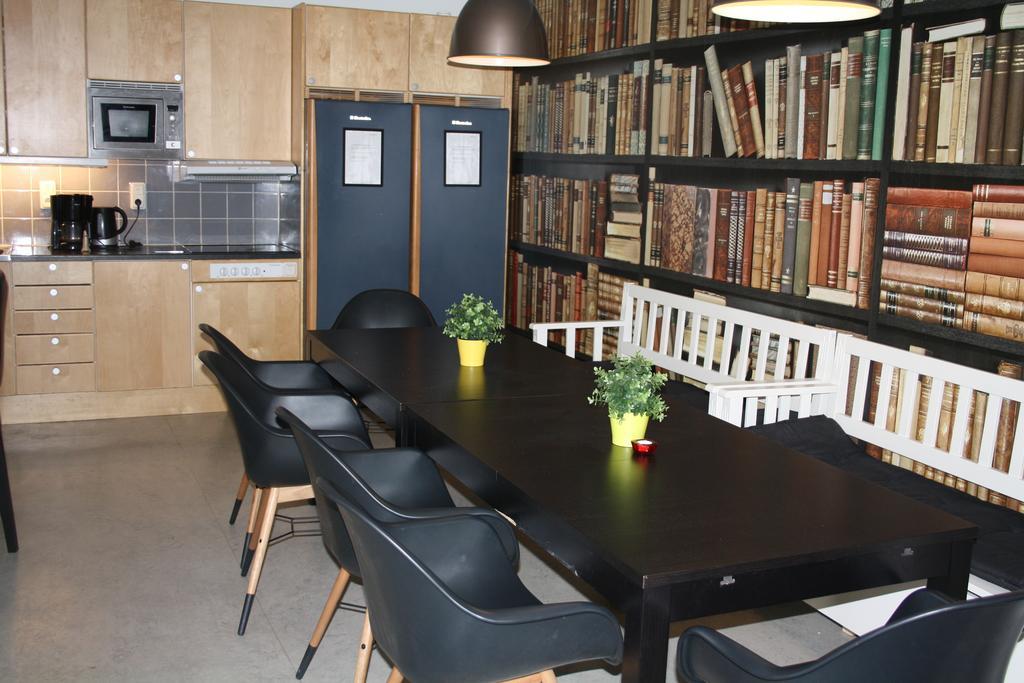 Uncle Joe'S Hostel Visby Ngoại thất bức ảnh